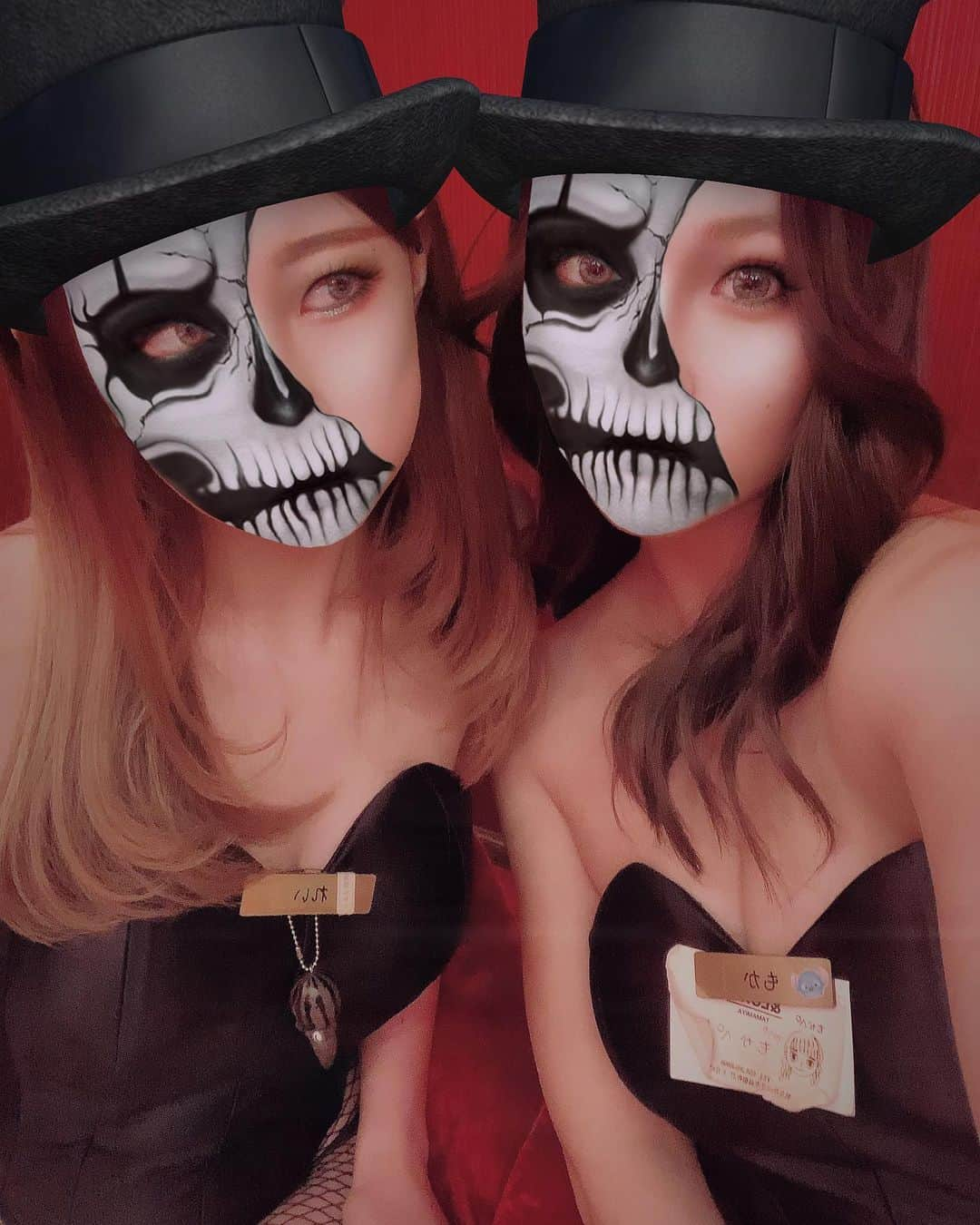 もかさんのインスタグラム写真 - (もかInstagram)「﻿ 今週もお仕事お疲れ様でした❣️﻿  明日はハロウィンですね👻﻿ ﻿みんなの好きな仮装はなんですか？？🔥🔥﻿ ﻿ もちろんバニーガールやおね？( ◠‿◠ )﻿ ﻿毎日ハロウィン気分味わえるよ( ◠‿◠ )﻿ ﻿  これ以上コスプレ出来ないので アプリに頼ってフィルターにメイクしてもらえて嬉しい💀  #東海 #岐阜 #玉宮 #ガールズバー﻿ #バニー #バニーガール #うさぎ﻿ #ポケパラ #シャンパン #ドンペリ﻿ #アルマンド #クリュッグ#美女 #お尻﻿ #谷間 #本日のおかず #生足 #網タイツ﻿ #girlsbar #bunny #bunnysbar #bunnygirl #halloween」10月30日 18時36分 - moka_arkandluna