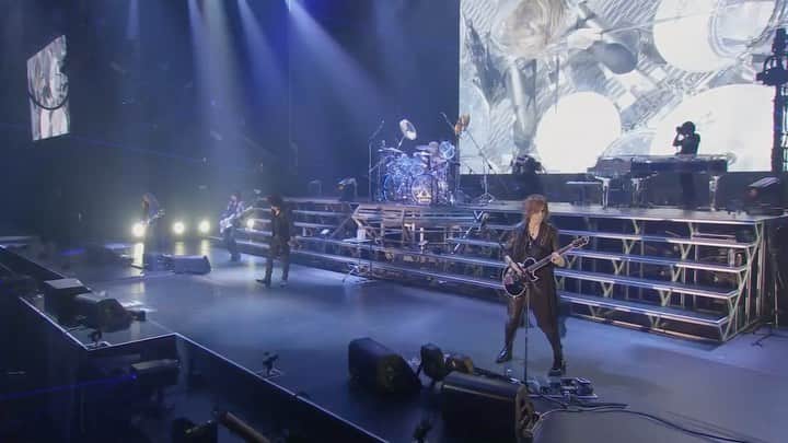 X Japanのインスタグラム：「WEEKEND - No Audience - X JAPAN 無観客ライブ - Live Broadcast - Line Cut https://www.youtube.com/watch?v=P5UNOPHfVN8」