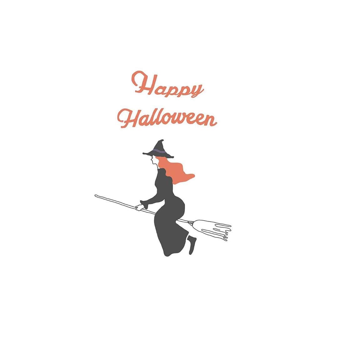 moekoのインスタグラム：「Happy Halloweeeen 🎃🖤 ㅤㅤㅤㅤㅤㅤㅤㅤㅤㅤㅤㅤㅤ 楽しいハロウィンお過ごしください！👻 10月全然投稿してなかったな🙃 ㅤㅤㅤㅤㅤㅤㅤㅤㅤㅤㅤㅤㅤ #halloween」