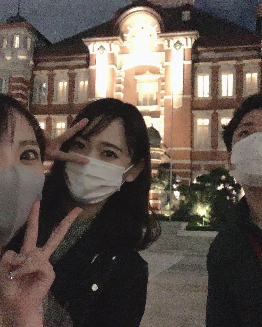 浜田翔子さんのインスタグラム写真 - (浜田翔子Instagram)「妹がごはん帰りに撮ってくれました ウェディングフォトで有名なとこ。 #ウェディングフォト」10月30日 18時46分 - shoko_hamada