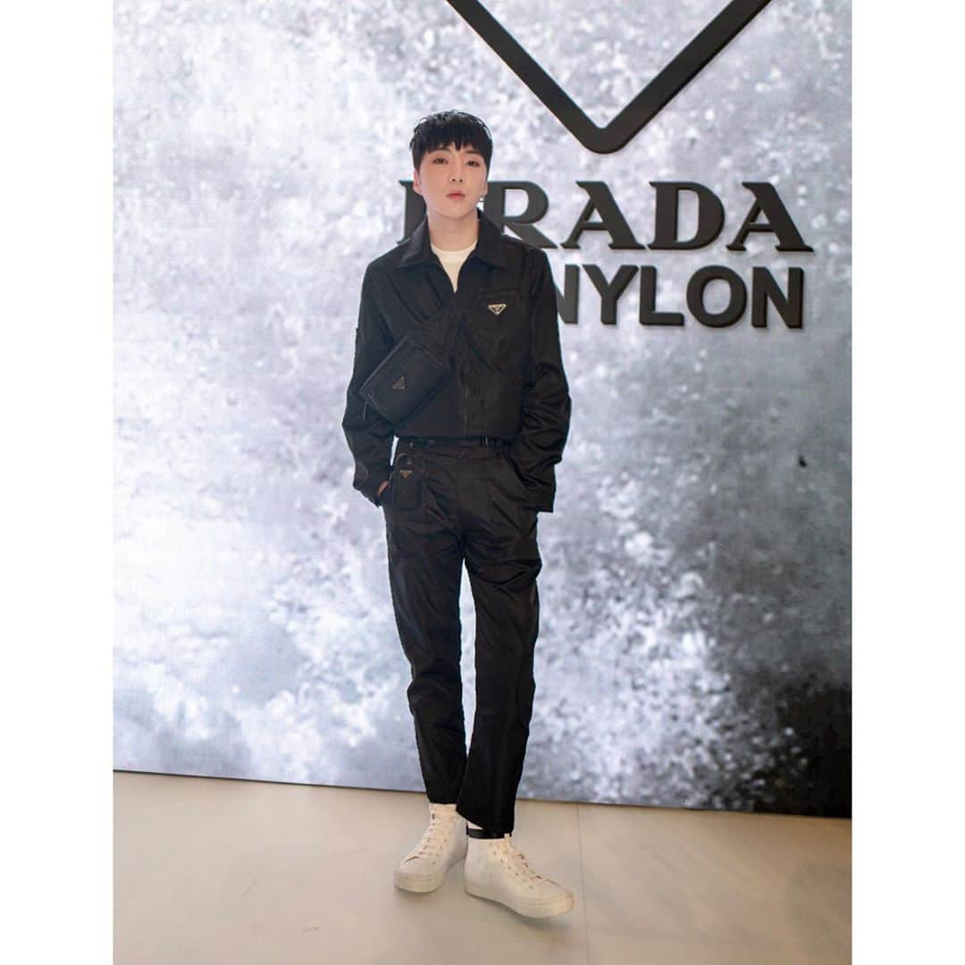 カン・スンユンさんのインスタグラム写真 - (カン・スンユンInstagram)「@prada #광고 #PradaReNylon」10月30日 19時16分 - w_n_r00