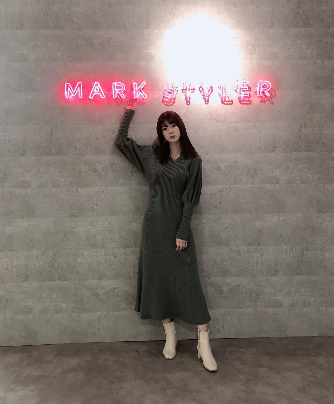 日下部美愛のインスタグラム：「MARK STYLERの展示会に‪‪❤︎‬ 可愛いのありすぎて激頼み芸人してきた〜 届くの楽しみ  #markstyler #lagunamoon  #photo #japan #model #me #hair #fashion #fashionblogger #makeup #selfie #followme #instagood #camera #instadaily #dailylook #한국 #맞팔 #사진 #데일리 #데일리룩 #인스타사진 #인스타그램 #일본인 #패션」