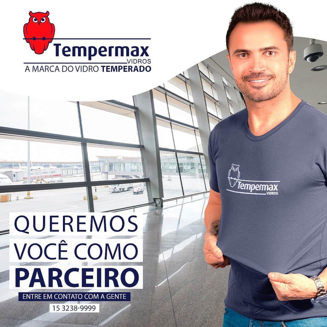 アレッサンドロ・ローザ・ヴィエイラのインスタグラム：「⚠️ Atenção arquitetos, engenheiros, vidraçarias e vidraceiros!! ⚠️  Na @tempermax_sorocaba você vai encontrar todo tipo de vidro para seu projeto e empresa: Engenharia, Vidros Temperados, Laminados, Laminados Temperados, Box, Ferragens, Serigrafia, Chaparia, Box e muito mais. Na parceria entre cliente e fornecedor, os dois devem ganhar, devendo haver transparência e gerando resultados positivos para ambas as partes. Entre em contato com o pessoal da Tempermax Sorocaba através do Telefone 15.3238.9999 e conheça a linha completa de produtos que eles podem oferecer para sua empresa.  #parceria #vidrolaminado #vidrotemperado #espelho #vidraceiro #vidracaria #sorocaba #falcao12」