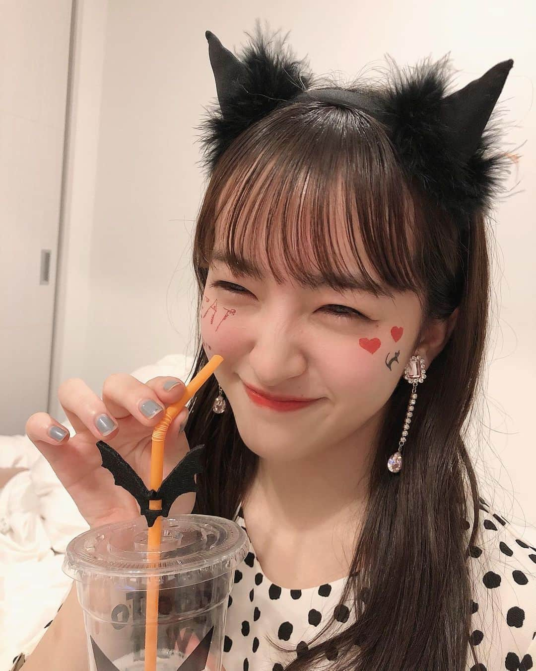 田島芽瑠さんのインスタグラム写真 - (田島芽瑠Instagram)「1日早めのハロウィン🎃👻  友達が即席で用意してくれた笑 ハロウィン気分を味わいました〜！！！」10月30日 19時31分 - meru_chan_official