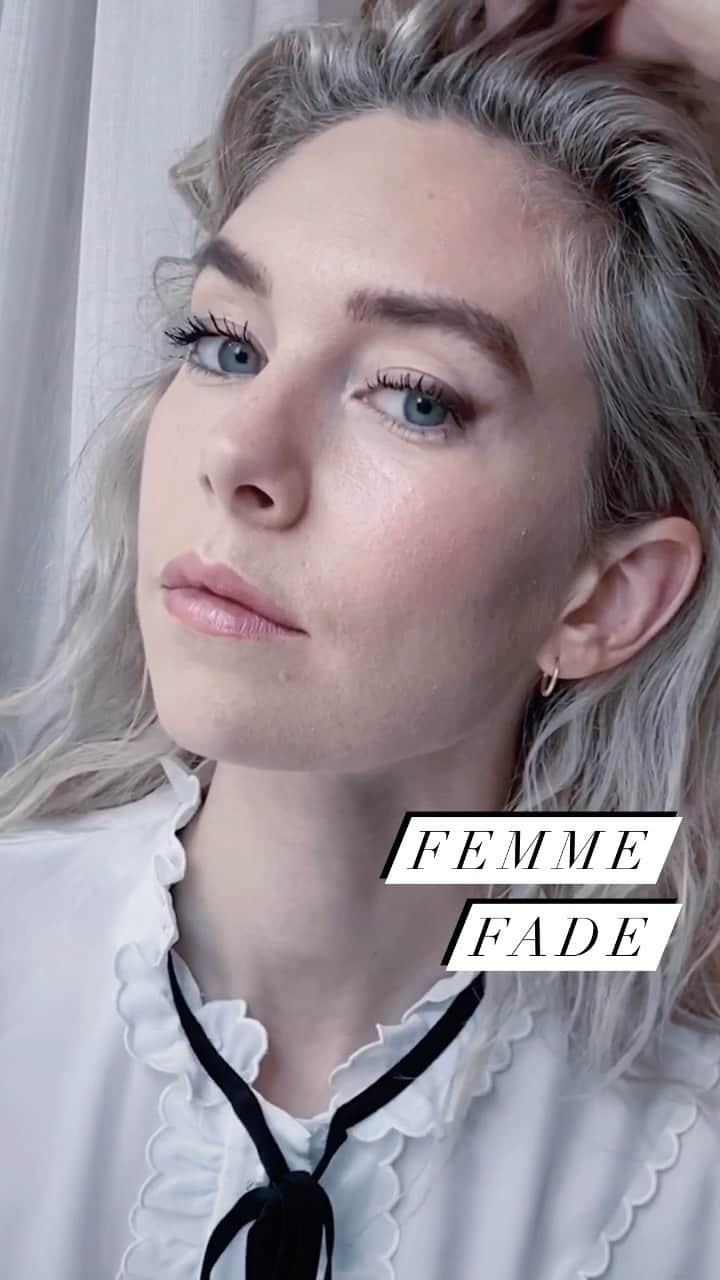 JO BAKERのインスタグラム：「V A N E S S A • K I R B Y 🇬🇧 Soft 60’s eyeshadow liner... on this mega talented beauty #vanessakirby for #piecesofawoman  Wearing @miumiu  Hair @halleybrisker  Makeup and vid by me #jobakermakeupartist using #eyeshadow for a soft and dreamy winged timeless liner!!  @vanessa__kirby 💥 #makeup #60s #softmakeup #everydaymakeup #sixties #sixtiesstyle #makeuptutorial #makeuplooks #shadow #」