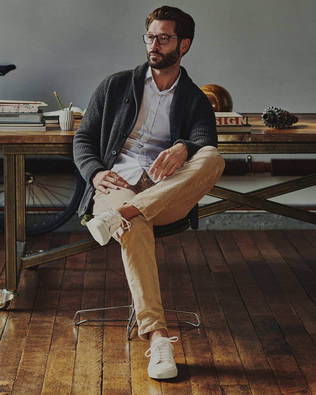 ハケットのインスタグラム：「Finally: the perfect everyday look. Our autumn collection is all about rolling comfort and style into built-to-last pieces. What’s not to love? #STAYHackett」