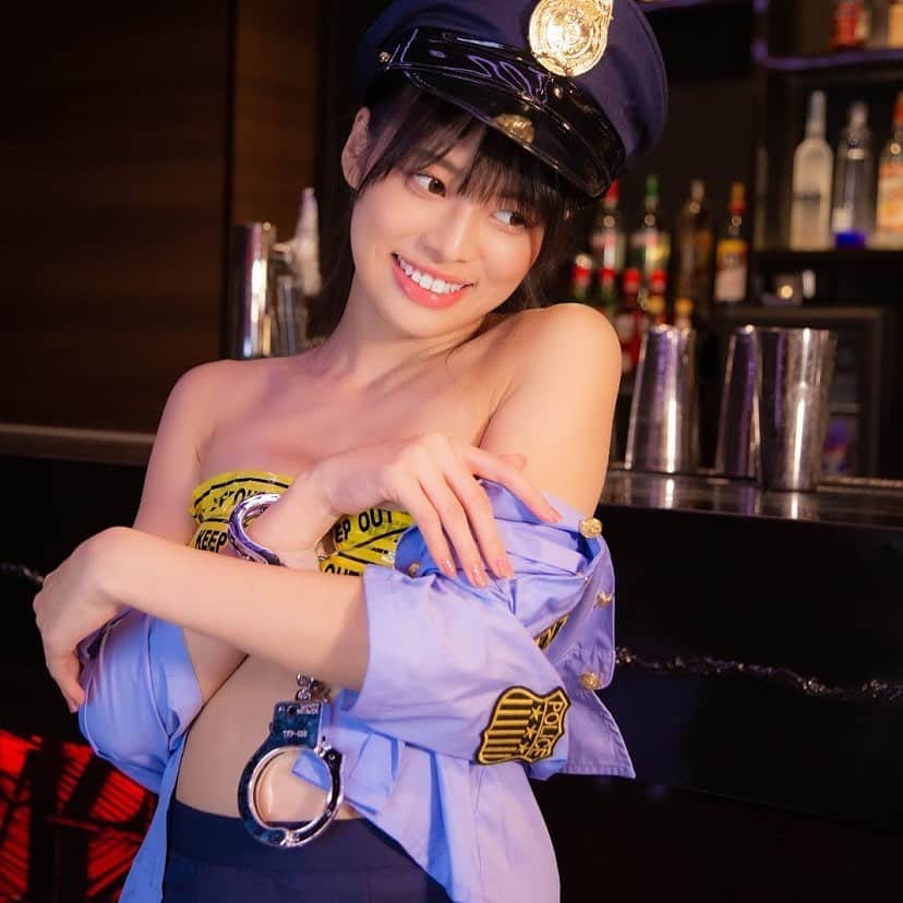 藤田いろはのインスタグラム：「﻿ ちらっ﻿ ﻿ ﻿ ﻿ ‪#藤田いろは#グラビア#gravure #japanesegirl #レースクイーン#tokyo  #l4l #aziangirl  #ビジョビ #模特 #뷰티스타그램 #フェチ #cosplay #黒髪ロング#팔로우#소통해요#셀스타그램#モデル #model #그라비아 #撮影会 #日本的 #性感內衣 #おうちハロウィン #ハロウィン仮装 #ハロウィンコスプレ #sexy  #性感美女 #性感尤物」