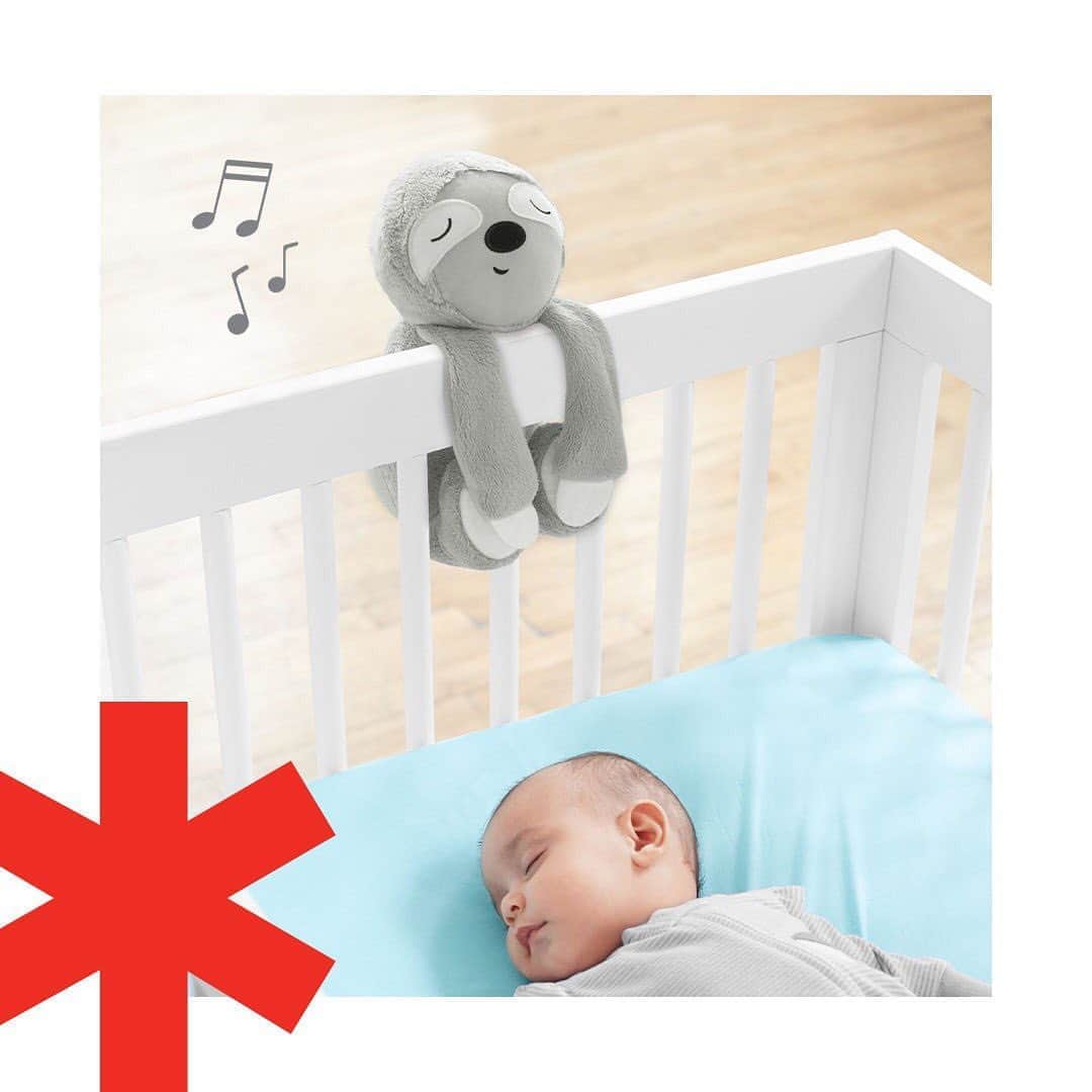 Skip Hopさんのインスタグラム写真 - (Skip HopInstagram)「Naptime Made Better! 💤 Our Cry-Activated Soother responds to baby's cries with lullabies, calming sounds and even parents' recorded voice! 😊  #nurseryessentials #newbaby #naptimemadebetter #sweetdreams #musthavesmadebetter #skiphop」10月7日 4時21分 - skiphop