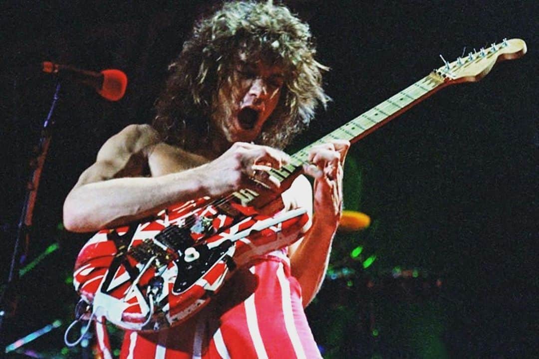 テイラー・モンセンさんのインスタグラム写真 - (テイラー・モンセンInstagram)「This is a very hard one to take for so many of us...his influence and his music will go on forever, thank you for everything Eddie Van Halen RIP #EVH」10月7日 5時07分 - taylormomsen