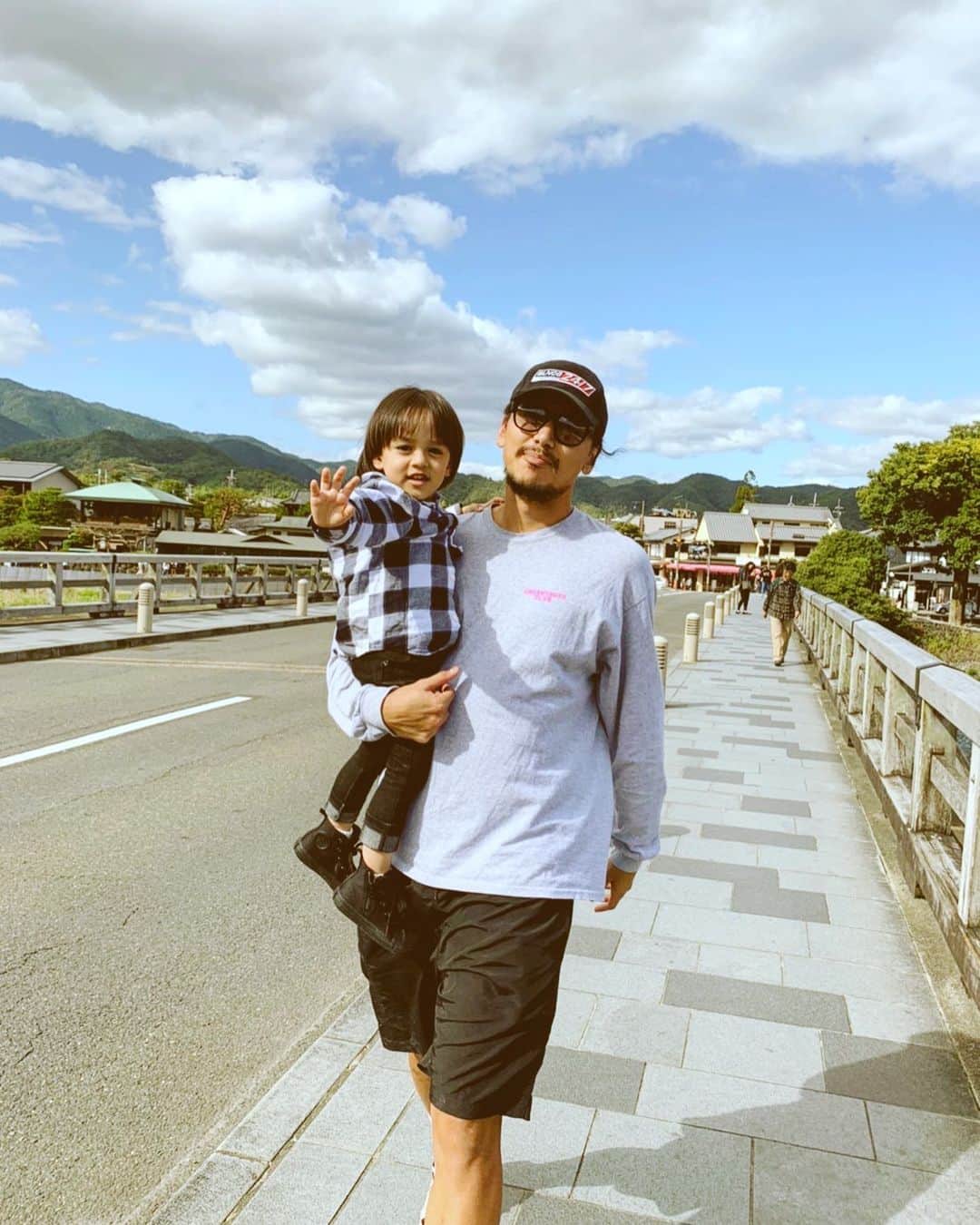 大崎玲央のインスタグラム：「Kyoto♨️⛩ #dayoff #familytime #kyoto」