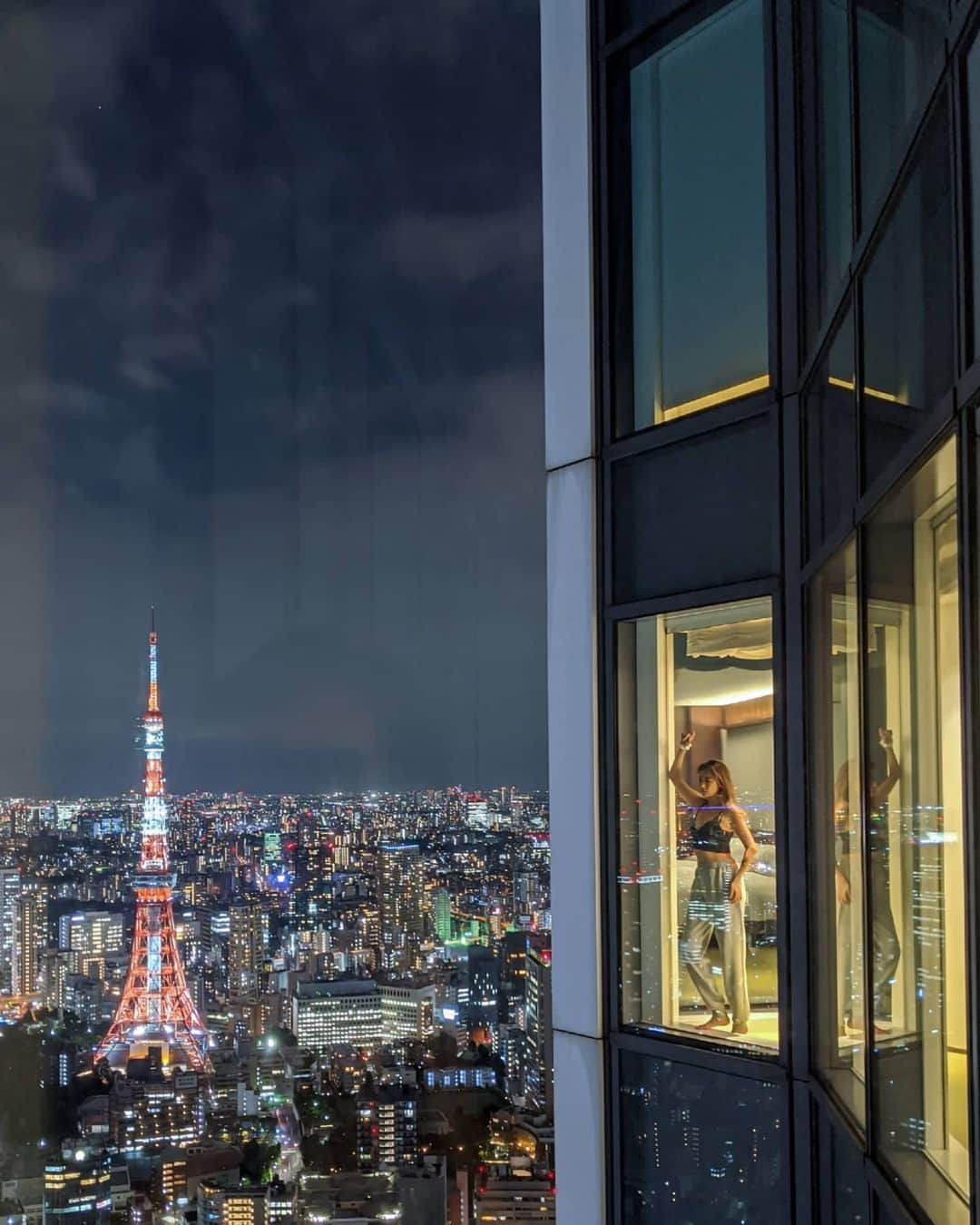 harunaのインスタグラム：「Amateras×AndanzTokyo❤️ AmaterasとAndazのステイケーション楽しんでるよ〜😌❤️✨ @amaterasjapan @andaztokyo  #andaztokyo　#アンダーズ東京」