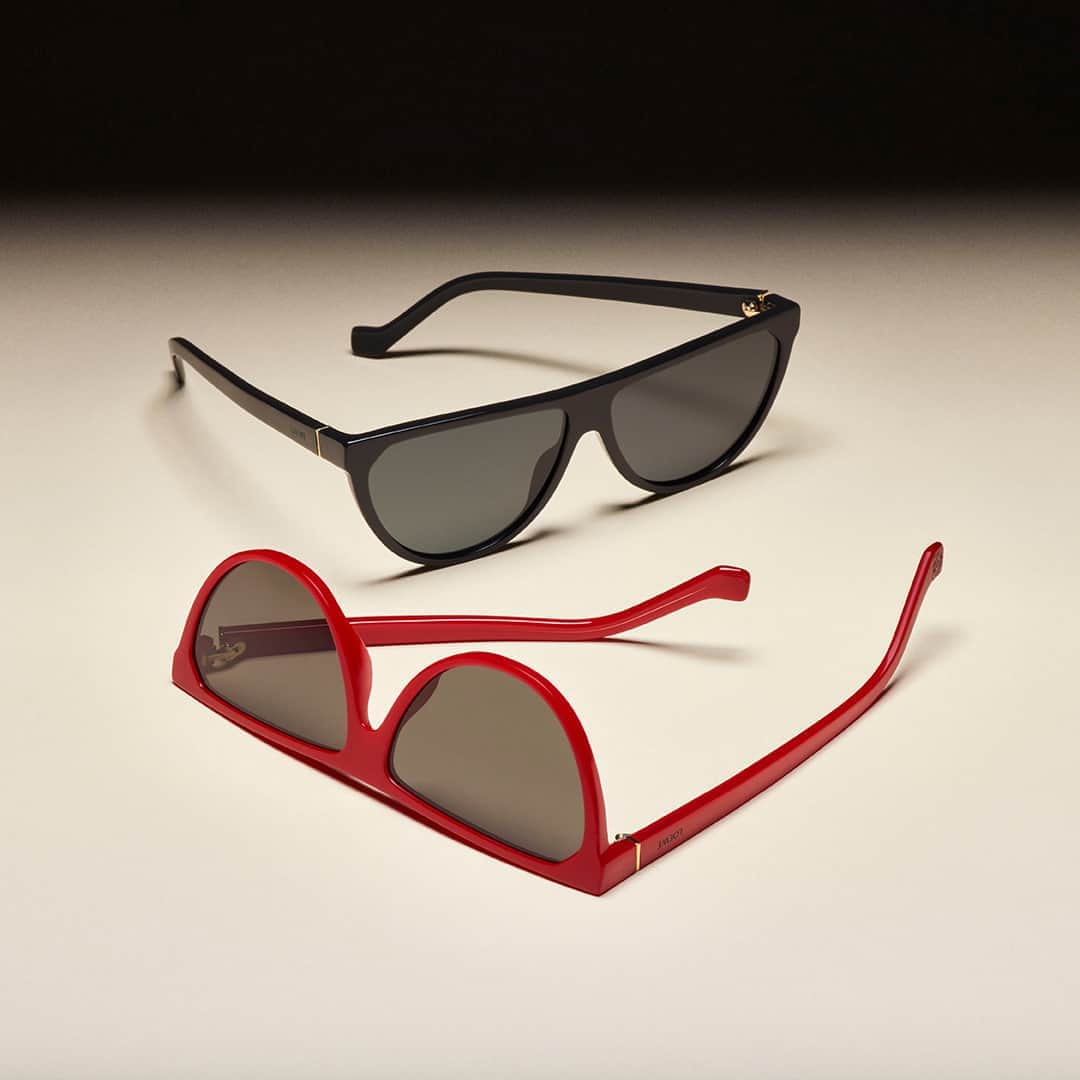 Loeweさんのインスタグラム写真 - (LoeweInstagram)「The Pilot sunglasses arrive on loewe.com  #LOEWE #LOEWEsunglasses」10月6日 20時34分 - loewe