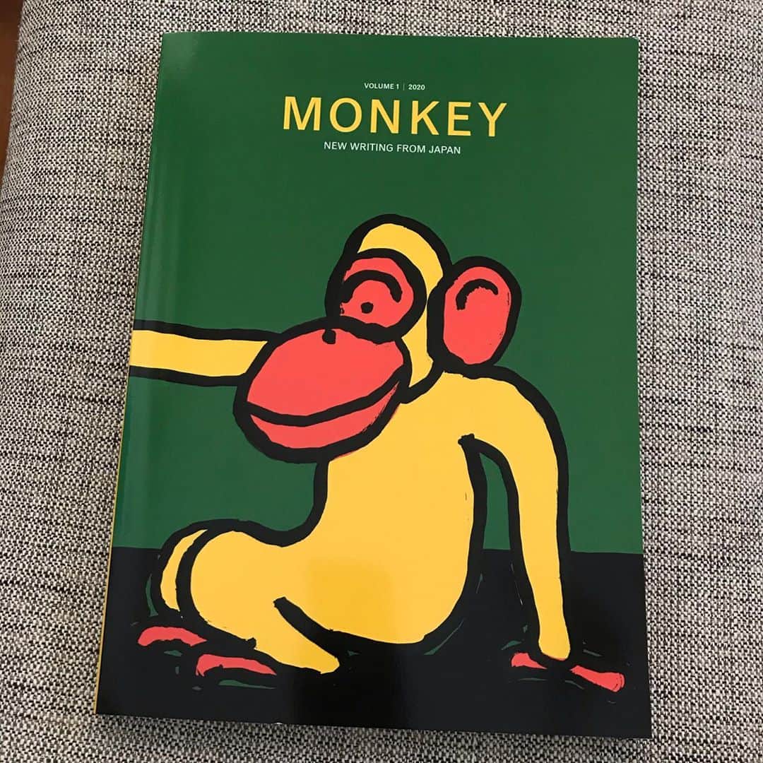 松田青子のインスタグラム：「Monkey vol.1, which includes my short story Dissecting Misogyny: A Live Demo!, translated by @pollybukuro, is out now! I love Polly picked this piece to translate and Monkey editors put it in the magazine when the theme is FOOD. Hope you can get this exciting magazine! 英語版のMONKEY1号にポリー・バートンさん翻訳の「ミソジニー解体ショー」(『ワイルドフラワーの見えない一年』収録)を掲載していただいています。テーマ:食べ物でこの作品を選んだポリーさんと、掲載してくれたMONKEYのみなさん、ありがとうございました💕」