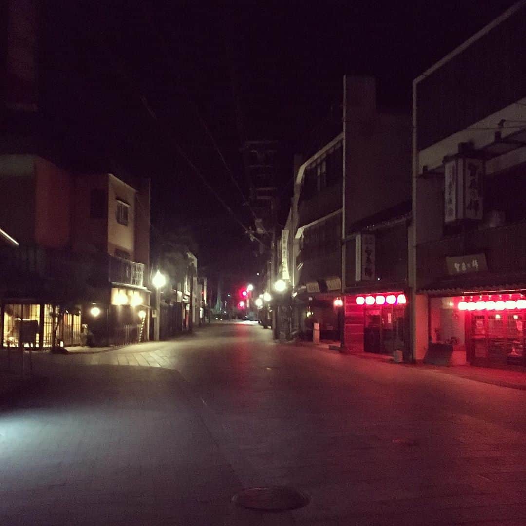 HALFBYのインスタグラム：「♨️」