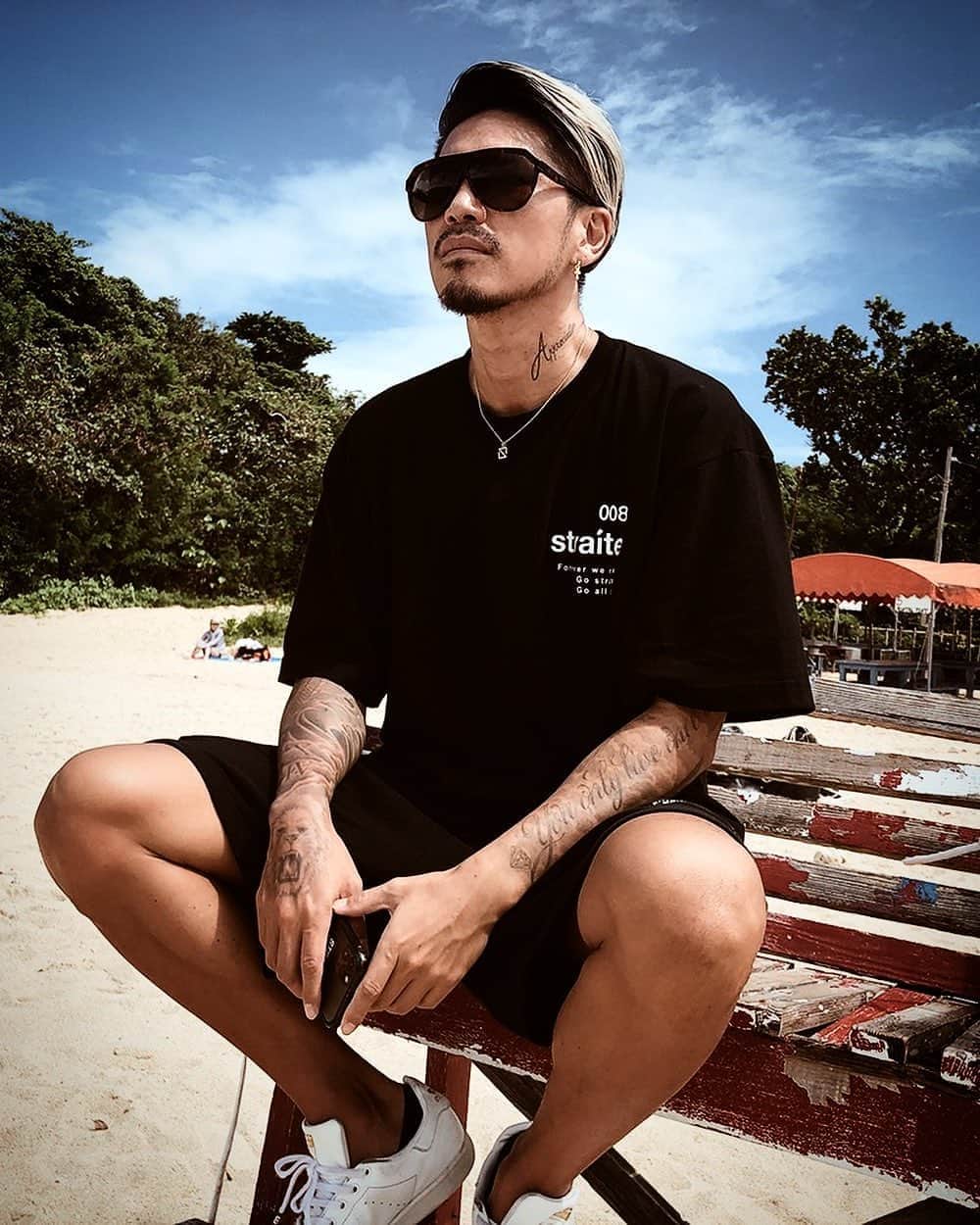 のインスタグラム：「🙏﻿ Thank you for your congratulatory message🥺﻿ ﻿ 各SNSでコメント、メッセージくれたみんな、ライブ配信参加してくれた方々ありがとうございました！﻿ ﻿ 温かい物をすごく感じたし、余韻すらあるくらいとにかく最高だった。﻿ ﻿ 掲げた目標を着実に達成して、さらなる飛躍をしていきます😎﻿ ﻿ これからもよろしく！！﻿ ﻿ #ACE1」