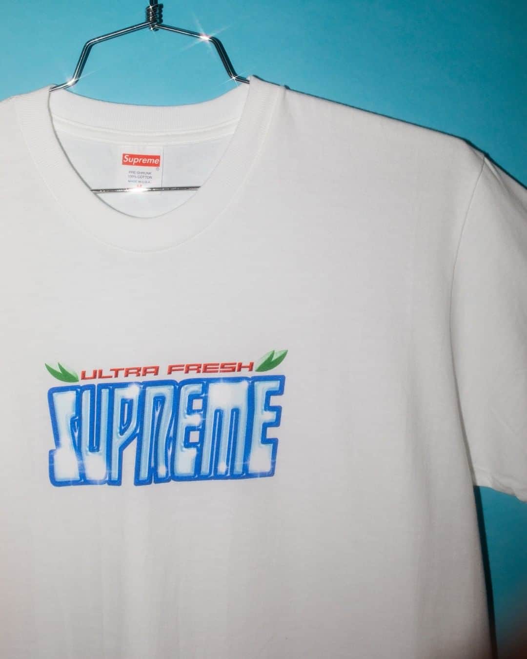 シュプリームさんのインスタグラム写真 - (シュプリームInstagram)「Supreme Fall Tees. 10/08/2020   For Fall, Supreme will release eight new graphic t-shirts.   Available October 8th.   Available in Japan October 10th.」10月6日 22時00分 - supremenewyork