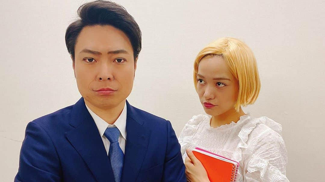 金原早苗のインスタグラム：「小泉夫妻👫 【新モノマネ】🎉  『刑事アフター5』 （2020年10月1日にテレビ朝日放送）  にて、 目の奥は笑っていない #尾上菊之助 さんと  金髪に違和感を感じる #玉城ティナ さん。  ははは😂 @shinanotakeo   #スペシャルドラマ #一夜限り #今ならまだTVerで見れる #細かすぎて伝わらないモノマネ  #が過ぎるんでは？笑」