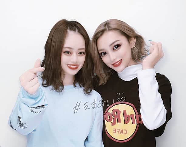 えまぽち(穂波エマ)のインスタグラム：「みんなこれまってた？😂  恋ステ終わって初めてやっと会えた。まじで感動。 この感動伝われｯｯ  これからもよろぴくね🖤  #えまあい #プリクラ #ぷりんと倶楽部 #せっかくの日やのに #一日中顔ぱんぱんでした私。#ストリート系女子 #恋ステ」