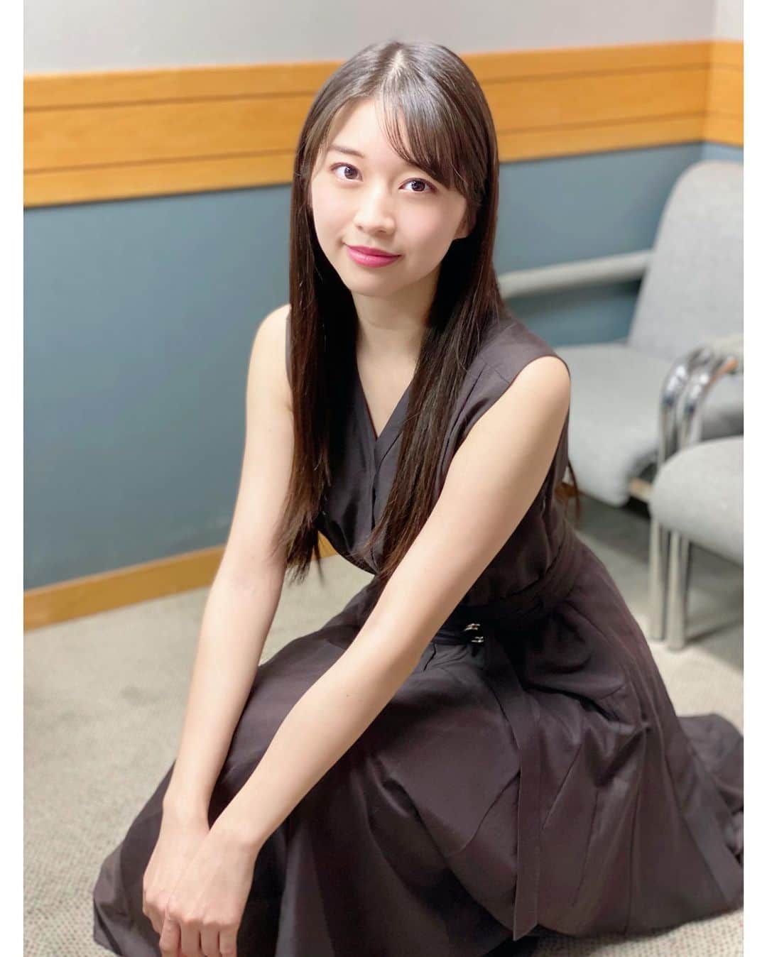 のインスタグラム：「♡ ♡ 『モーニング娘｡'20 牧野真莉愛のまりあん❤LOVEりんですっ💕』 CBCラジオ 毎週火曜24:30～25:00 ↑ 今夜放送です🐰ぜひ聴いてね❣️❣️ https://hicbc.com/radio/marian-loverin-desu/ メールお待ちしてます💌💕 ♡ ♡  #apweiserriche 👗#アプワイザーリッシェ #CBCラジオ さん #まりあんLOVEりんです 🐰 #HelloProject #モーニング娘20  #morningmusume20 #牧野真莉愛」