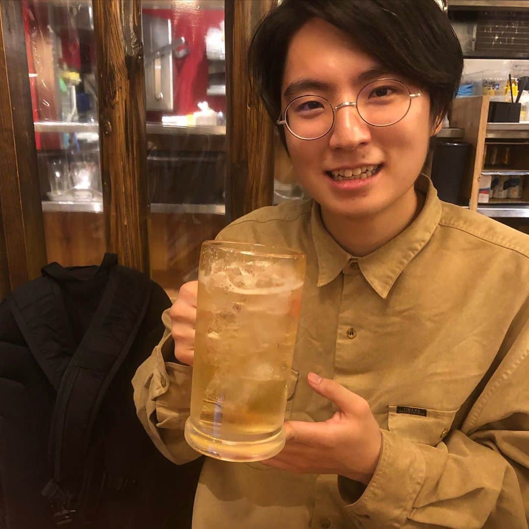 崎山祐のインスタグラム：「親友  #白髪」