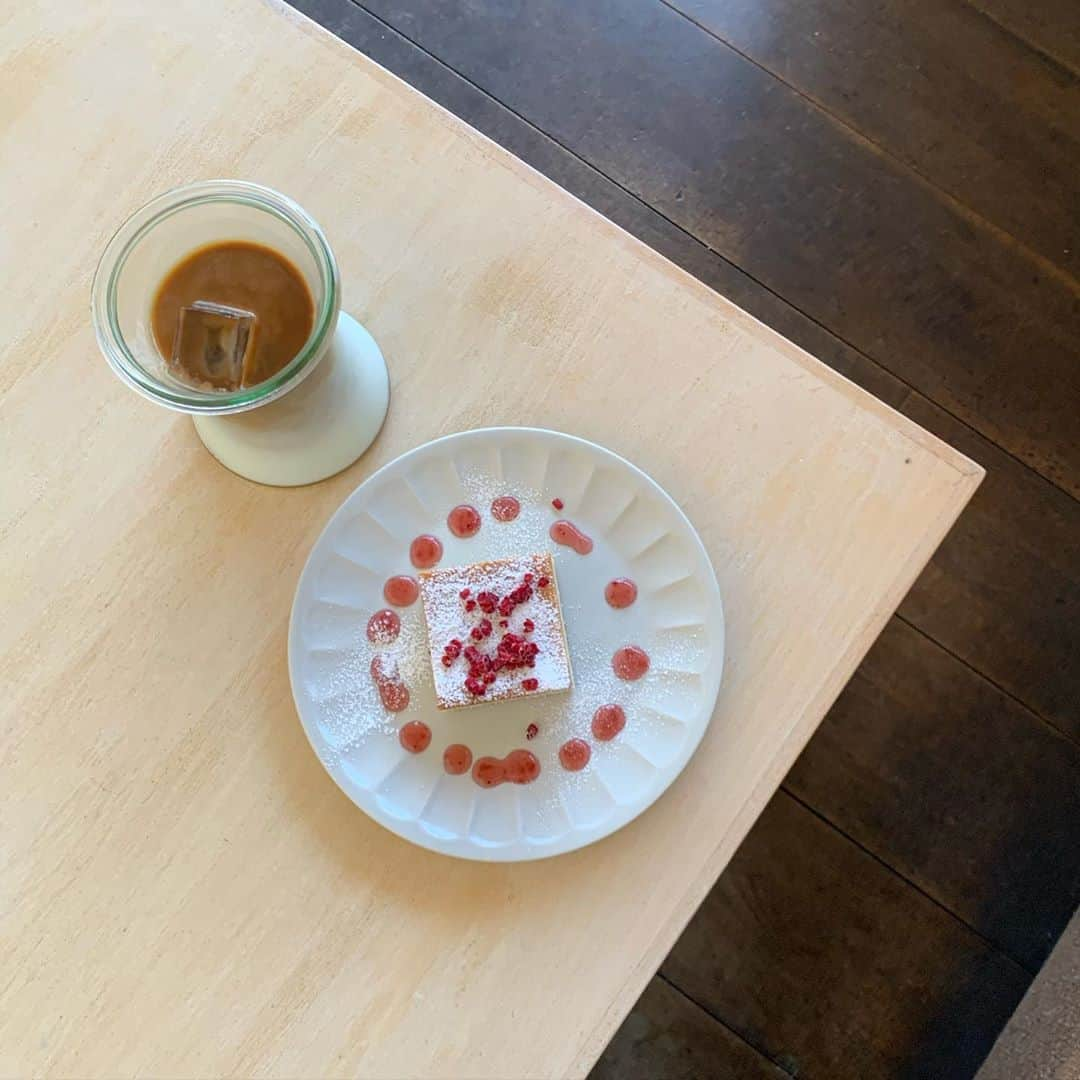 yamadaのインスタグラム：「#cafe」