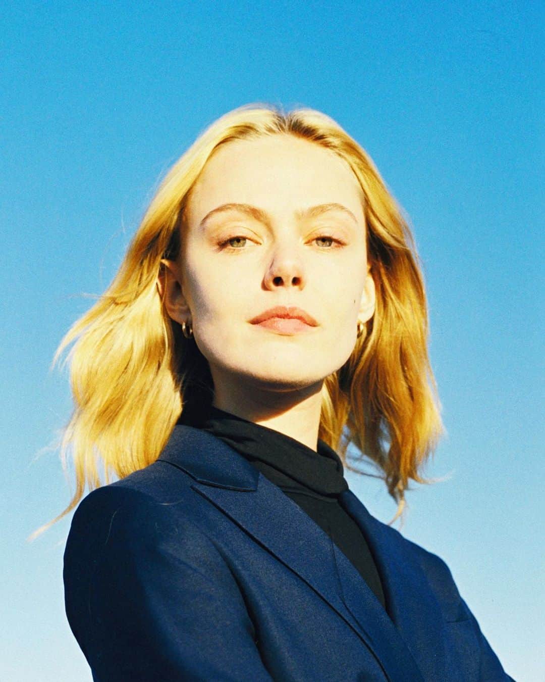 フリーダ・グスタフソンのインスタグラム：「~💙~」