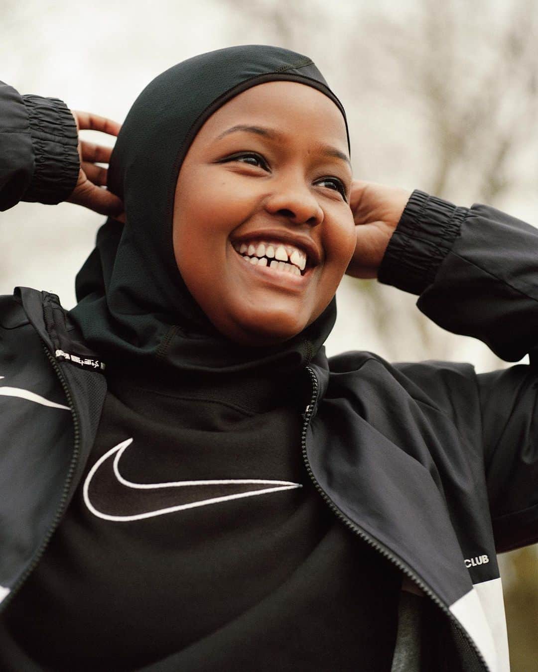 NIKEさんのインスタグラム写真 - (NIKEInstagram)「“The girls I coach look up to me. I always tell them, ‘Do your homework, get good grades. And remember, always stay in sports.’” ⠀ From coaching the local girls team in North London to refereeing FA football matches, this is the energy @jawahir_roble (lovingly known as JJ) always brings to the pitch. ⠀ JJ is the UK’s first hijab-wearing, female referee. In our new series, we’ll spotlight inspiring change-makers like her and all of the significant work they do for their communities. ⠀ Click the link in our bio to learn more about her story. 📸 @ronanksm」10月6日 23時26分 - nike