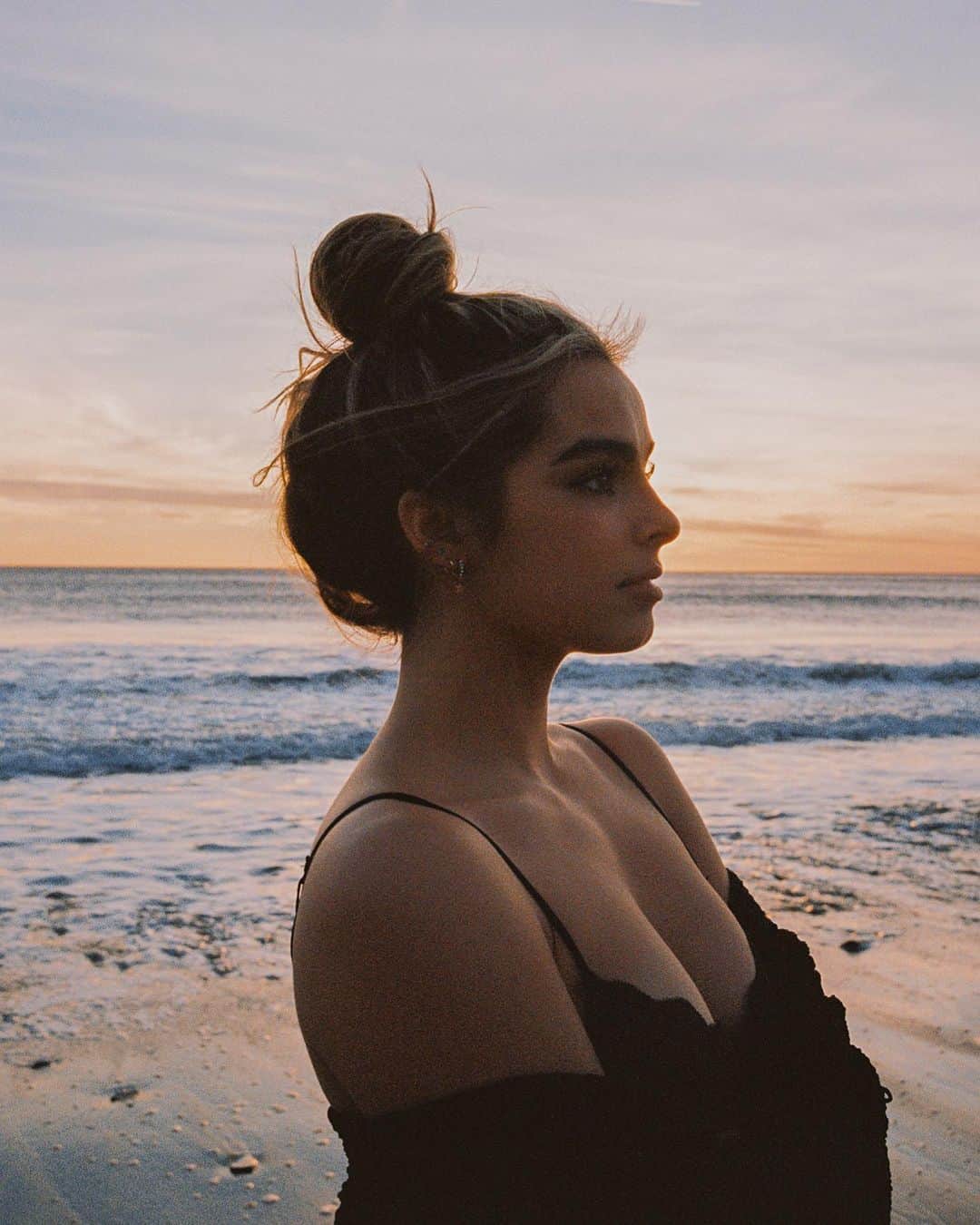 Bryant Eslavaのインスタグラム：「/ HAPPY BIRTHDAY @addisonraee 🥳 - • here’s some photos we’ve shot this past year 🎂」