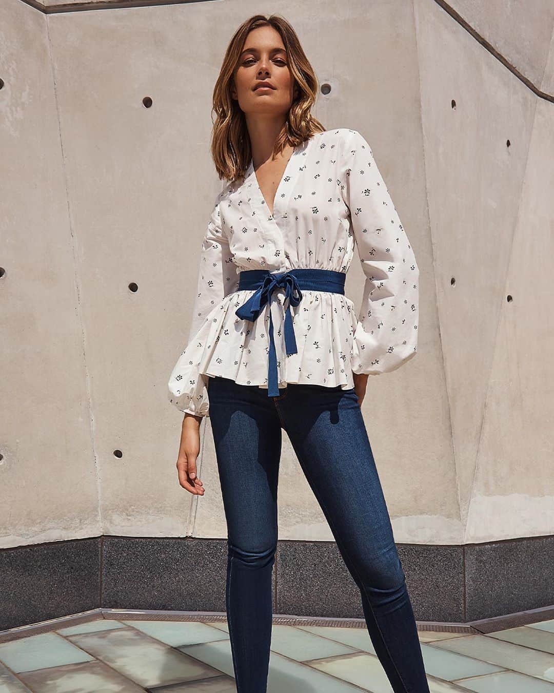 Saks Fifth Avenueさんのインスタグラム写真 - (Saks Fifth AvenueInstagram)「Take on the season with @discovercotton favorites from @silviatcherassi and @merlettenyc, to turn city excursions into your own Instagram-worthy photo ops. Discover more styles from The Cotton Shop at Saks. #SaksStyle」10月7日 1時00分 - saks
