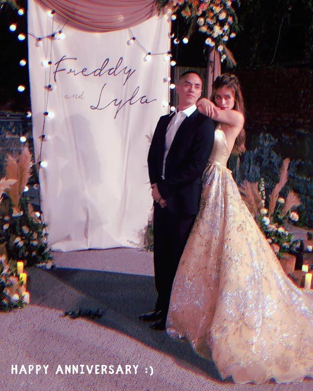 林咖安（Lyla）さんのインスタグラム写真 - (林咖安（Lyla）Instagram)「Happy Anniversary🌼  願未來的每一天都健康平安 富足快樂的心靈 * ☾ᯓ. 無價✨  #familyiseverything  #happyanniversary  #lifeofadventure #結婚一週年也過太快😆」10月7日 1時43分 - _______lyla_______
