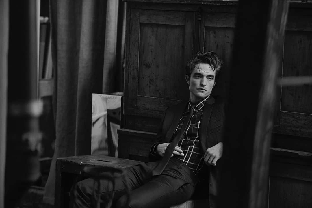 ピーター・リンドバーグさんのインスタグラム写真 - (ピーター・リンドバーグInstagram)「Robert Pattinson, Paris, 2016 #LindberghStories #RobertPattinson」10月7日 2時07分 - therealpeterlindbergh