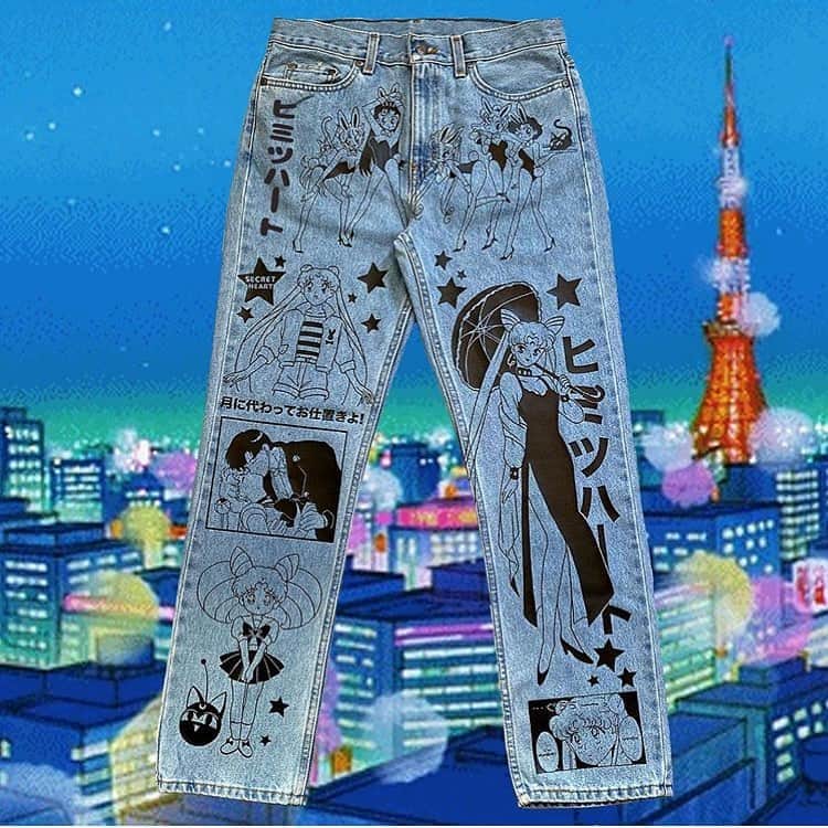 のインスタグラム：「✨🌙 Absolutely love these Sailor Moon jeans by @shopsecretheart!! 🌙✨   #sailormoon #セーラームーン #pants #jeans #fashion」