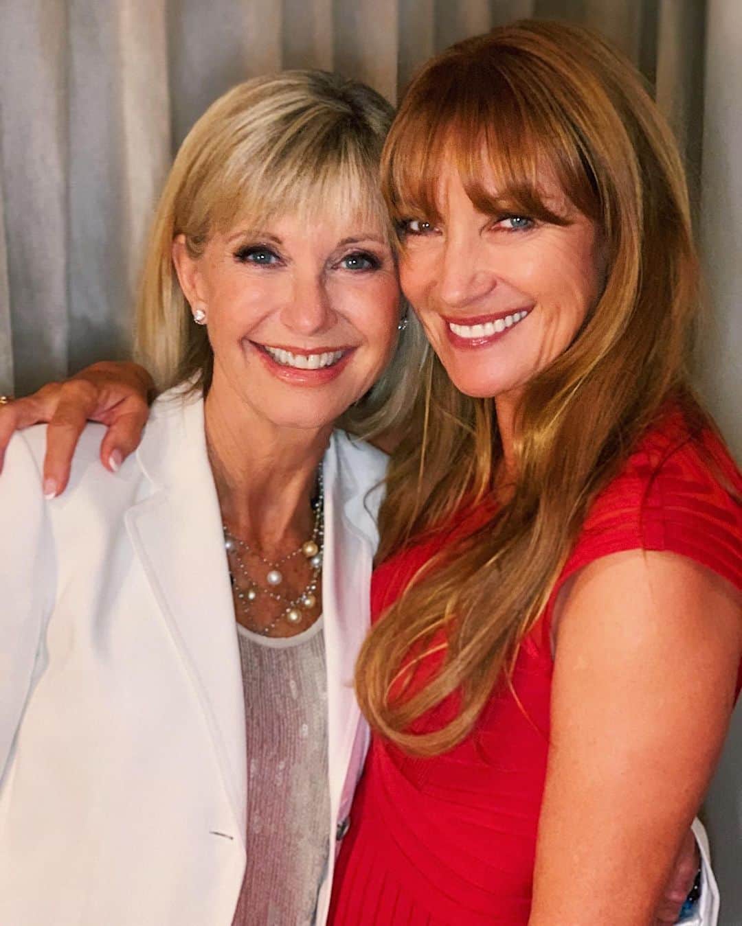 ジェーン・シーモアさんのインスタグラム写真 - (ジェーン・シーモアInstagram)「@therealonj and I have known each other for many, many years. We became fast friends through her sister when I first moved to the states. She is a strong and resilient woman, a three-time cancer t⁣hriver. 🙏🏻  ⁣ I’m so proud to call her a friend. I wanted to let you all know she has founded the Olivia Newton-John Foundation. They are funding cutting-edge research to find kinder treatments for cancer with a strong focus on plant medicine.⁣ ⁣ Olivia is truly an inspiration. We’ve all lost too many people in our lives to cancer. I’ve added the foundation site to my bio, please check it out, read a bit more about their mission, and donate if you can! Together we can find kinder ways to prevent, treat, and cure cancer. Thank you!」10月7日 3時19分 - janeseymour