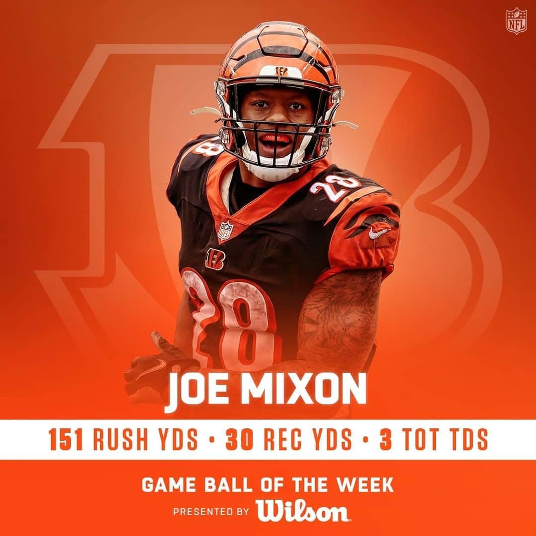 NFLさんのインスタグラム写真 - (NFLInstagram)「The game ball of the week goes to @bengals RB @joemainmixon! 🥇」10月7日 3時30分 - nfl