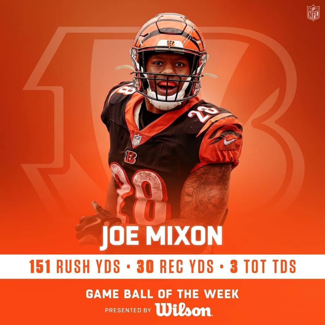 NFLさんのインスタグラム写真 (NFLInstagram)「The game ball of the week goes to