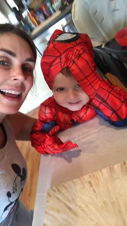 のインスタグラム：「Join me and Ozzie for breakfast」