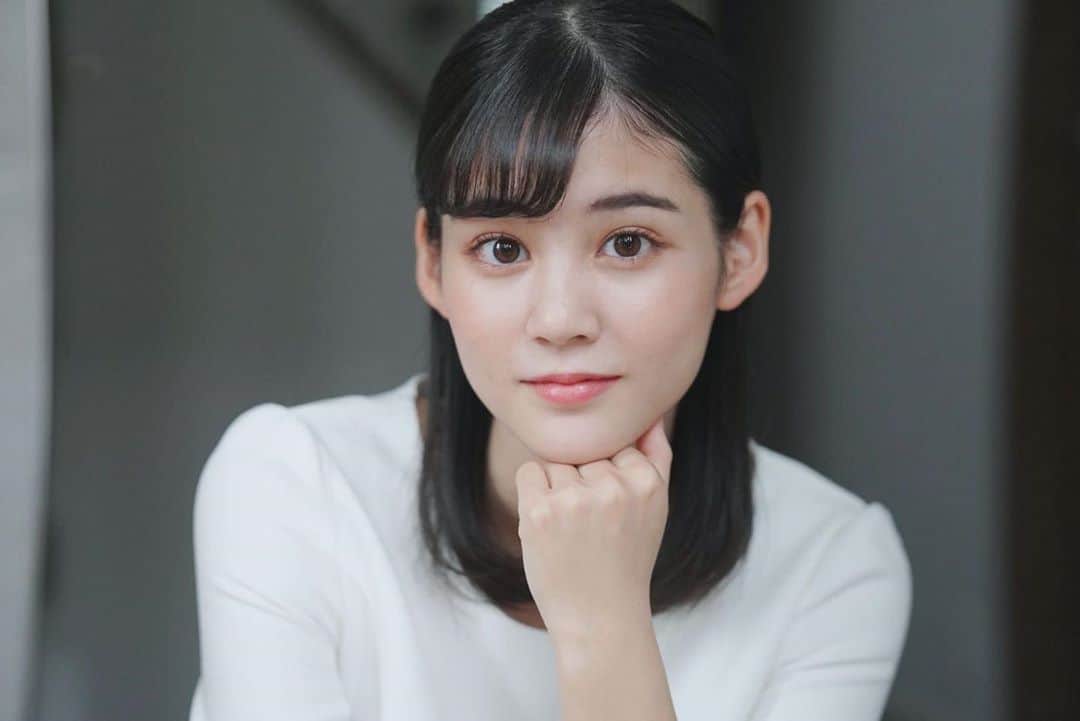 中原みなみのインスタグラム：「. 長袖を着ることも多くなってきましたね❄  秋祭まであと4日🎃🍁🍄 みなさんからのDMにお返事はできませんが読ませて頂いています！心温まるコメントに毎回涙が出そうになります😭  ラストスパート駆け抜けます！本日も投票お待ちしております☺️  #ミスコン#秋祭#ミス慶應sfc#ミス慶應#Instagram#instagood #instalike」