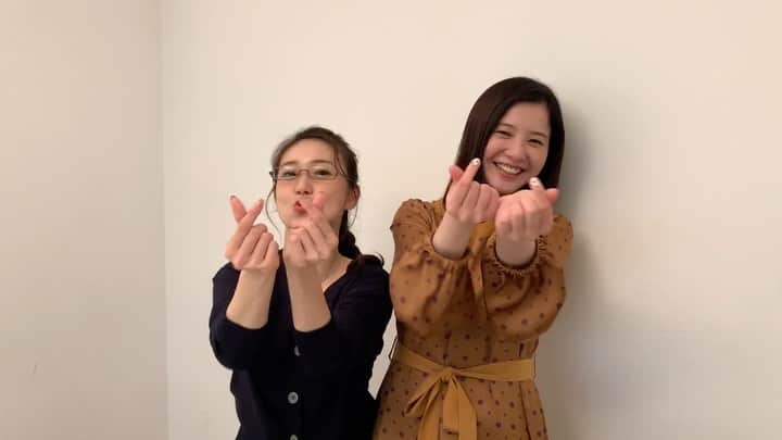東京タラレバ娘のインスタグラム：「電波ジャック無事終了しました〜。朝早くから頑張ってくれたお二人。終わってからも元気ありまくりで、あと5時間くらいいけそうなテンションでした。（でも本当にお疲れ様です！）いつものスタッフ・キャストが集まる機会もしばらくないのか〜と思って寂しくなると思いきや、なんとなくまた会えそうな気しかしなかったです。（ただの公式の願望100%です） #タラレバ #東京タラレバ娘 #タラレバ2020 #東村アキコ #バゲットの時にふいにでた言葉 #絶対楽しいよ〜！ #が結構ツボに入ってたお二人 #もう一回再現してもらいましたが #やっぱりグタグタっとなってしまい #でもこの感じがいいんだよな〜って #泣きそうになったのは内緒です #吉高由里子 #榮倉奈々 #大島優子 #坂口健太郎 #鈴木亮平 #田中圭 #平岡祐太 #石川恋 #松下洸平 #渡辺大知」