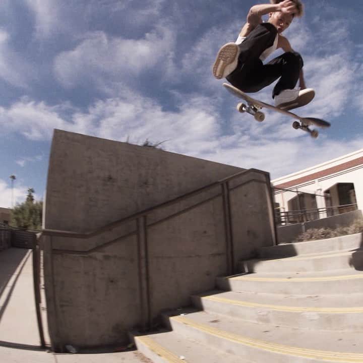 adidas Skateboardingのインスタグラム：「Power and finesse /// Congrats again @lil.dre._ on going pro for @maxallureskateboards 🎊. • #adidasSkateboarding 📸 @zandertaketomo 🎬 @poobert」