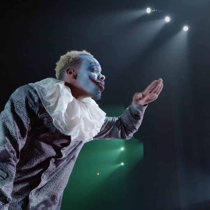 Lil Buckのインスタグラム：「I am thrilled to share the official trailer for A New Stage, a virtual show curated by @tilerpeck. You can stream A New Stage starting October 16th exclusively on @clistudios.  Purchase your ticket now to get access to 1 amazing show with 3 incredible performances:   Unusual Way with @officialsierrraboggess and @tilerpeck, choreographed by @wheeldony Syncopated Ladies: Amplified with @syncladies, choreographed by @chloearnoldtaps Petrushka Reimagined with @tilerpeck, @brooklynmack5, and @lilbuckdalegend, choreographed by @jenniferwebernyc   Purchase your ticket now by clicking the link in my bio to see me on stage with this amazing group of performers! #anewstage」
