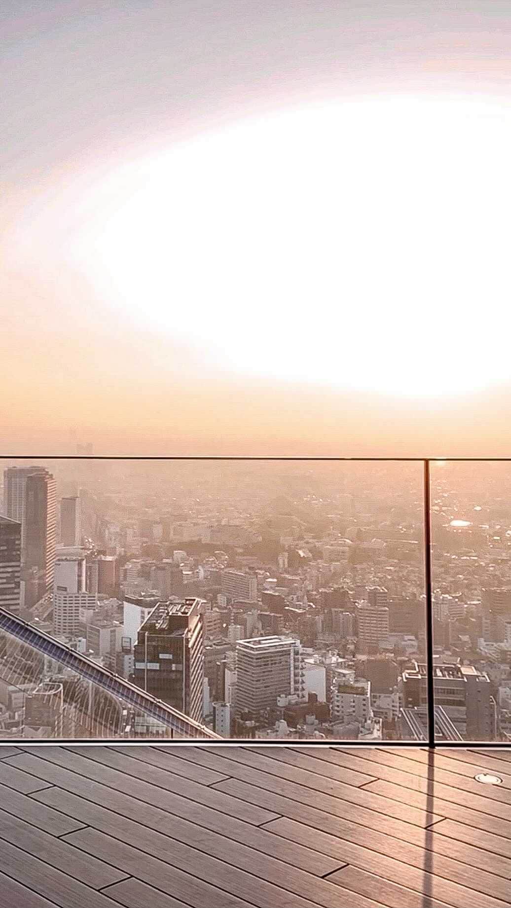 Manamiのインスタグラム：「🌇💫☄️  KA ME HA ME SUNSET👐🏼  🥳😇😅😙👐🏼 最後のニコニコどや顔www  📸 @sachi_918 #tokyo #shibuya #shibuyasky #sunset #東京 #渋谷 #渋谷スカイ #展望台 #サンセット #夕日 #かめはめ波」