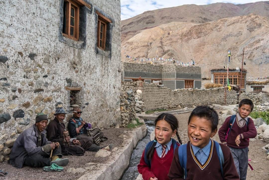 ナショナルジオグラフィックさんのインスタグラム写真 - (ナショナルジオグラフィックInstagram)「Photo by Brendan Hoffman @hoffmanbrendan / Children walk home from school in the Himalayan village of Gya, in Ladakh, northern India. In 2014, the village was hit by a glacial lake outburst flood, or GLOF, that destroyed two houses. GLOFs are occurring more frequently as climate change causes glaciers to melt more quickly. Follow me @hoffmanbrendan for more human stories from around the world. #himalayas #ladakh #india  Check out Nat Geo's link in bio for more on this story.」10月7日 7時35分 - natgeo