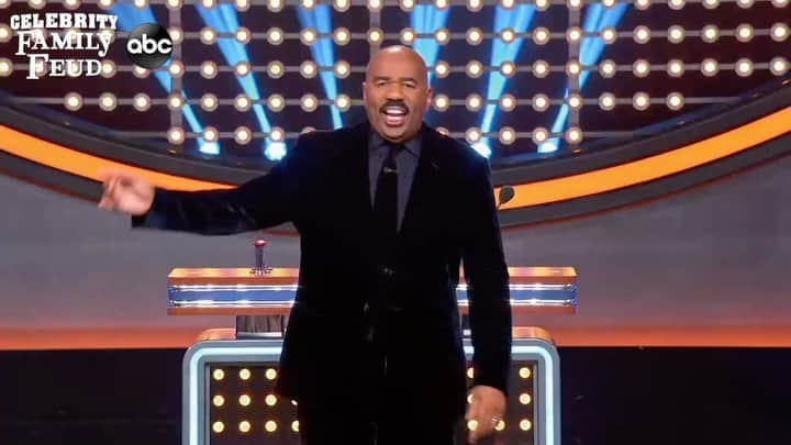 マックルモアーのインスタグラム：「Me.  Vs.  @lilyachty.  Family Feud.  Two of the greatest teams of all time going head to head on the biggest stage....And I guarantee it will be better than the presidential debate.  This Thursday on ABC.」
