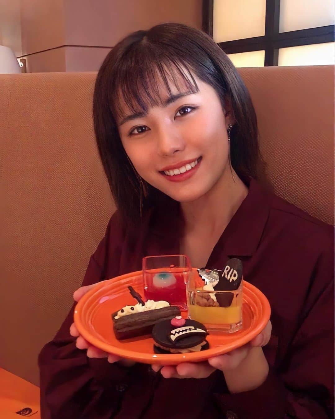 Tomokaのインスタグラム：「. HAPPY HALLOWEEN🎃👻 . . . #halloween #afternoontea #cafe #instalike #instagood #instagram #sweets #ハロウィン #アフターヌーンティー #シェラトン都ホテル大阪 #大阪カフェ #上本町カフェ #スイーツ巡り」