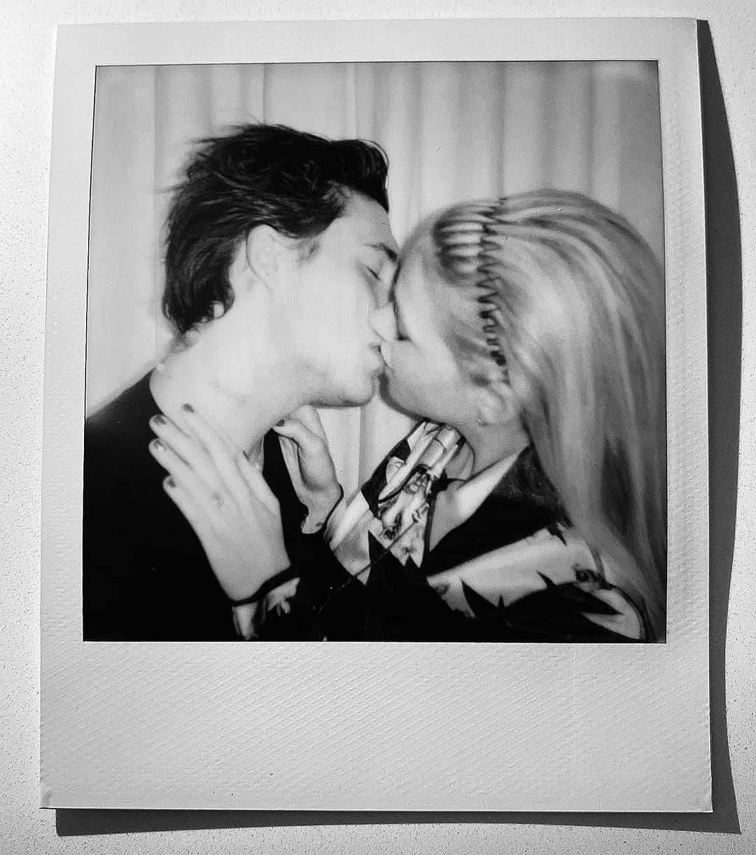 ニコラ・ペルツのインスタグラム：「i LOVING YOU」