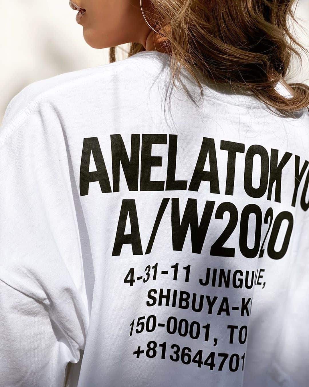 ANELA TOKYOさんのインスタグラム写真 - (ANELA TOKYOInstagram)「𝑵𝑬𝑾 𝑨𝑹𝑹𝑰𝑽𝑨𝑳𝑺﻿ ﻿ 【3日間限定10%OFF✨】﻿ 明日‼️~10/8(Thu)11:59まで。 ﻿ ✔︎ANELATOKYO A/W2020 Long-Tshirt﻿ ﻿  更に、10/8(Thu)11:59まで﻿ 送料無料キャンペーン中📦✨﻿ ﻿ ANELATOKYOの大人気商品﻿ 即完売のLOGOロンTに新作が登場✔️﻿ ﻿ この秋にファッションを楽しむなら﻿ ロンTは必須アイテム❤️﻿ ﻿ カーディガンやジャケット等の重ね着や﻿ インナーに防寒のものを取り入れたり﻿ 長く使える便利な1枚です☝🏽‼️﻿ ﻿ ﻿ ﻿#newarrivals #newin #aw2020 #tops #longtshirt #logo #ANELATOKYO﻿」10月7日 8時41分 - anelatokyo