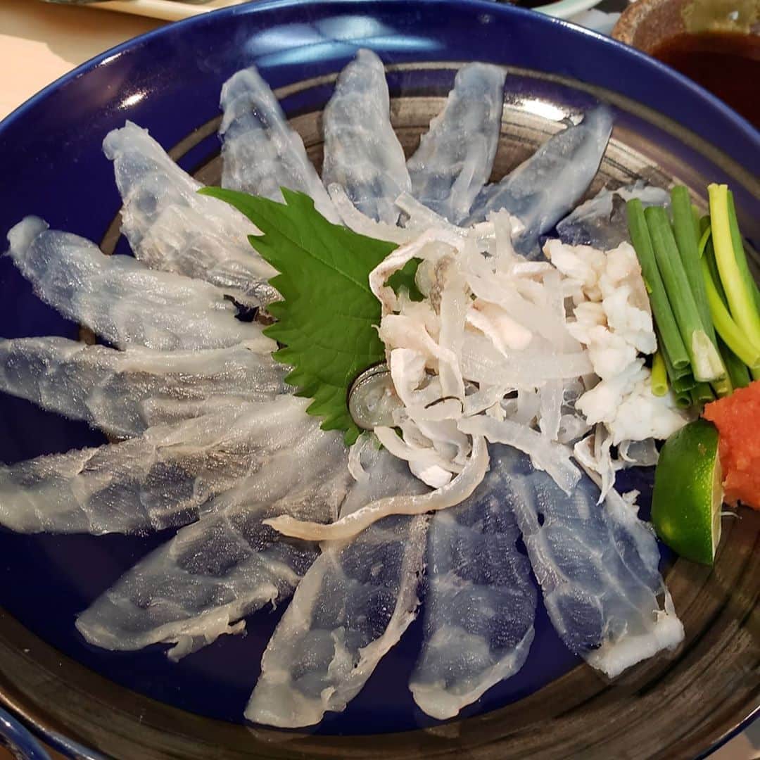 TAKAみちのくさんのインスタグラム写真 - (TAKAみちのくInstagram)「名古屋営業で絶品魚介いただく🐟🐚🐙🦑  中京後援会様ありがとうございました  #TAKAみちのくのご飯」10月7日 9時15分 - takam69