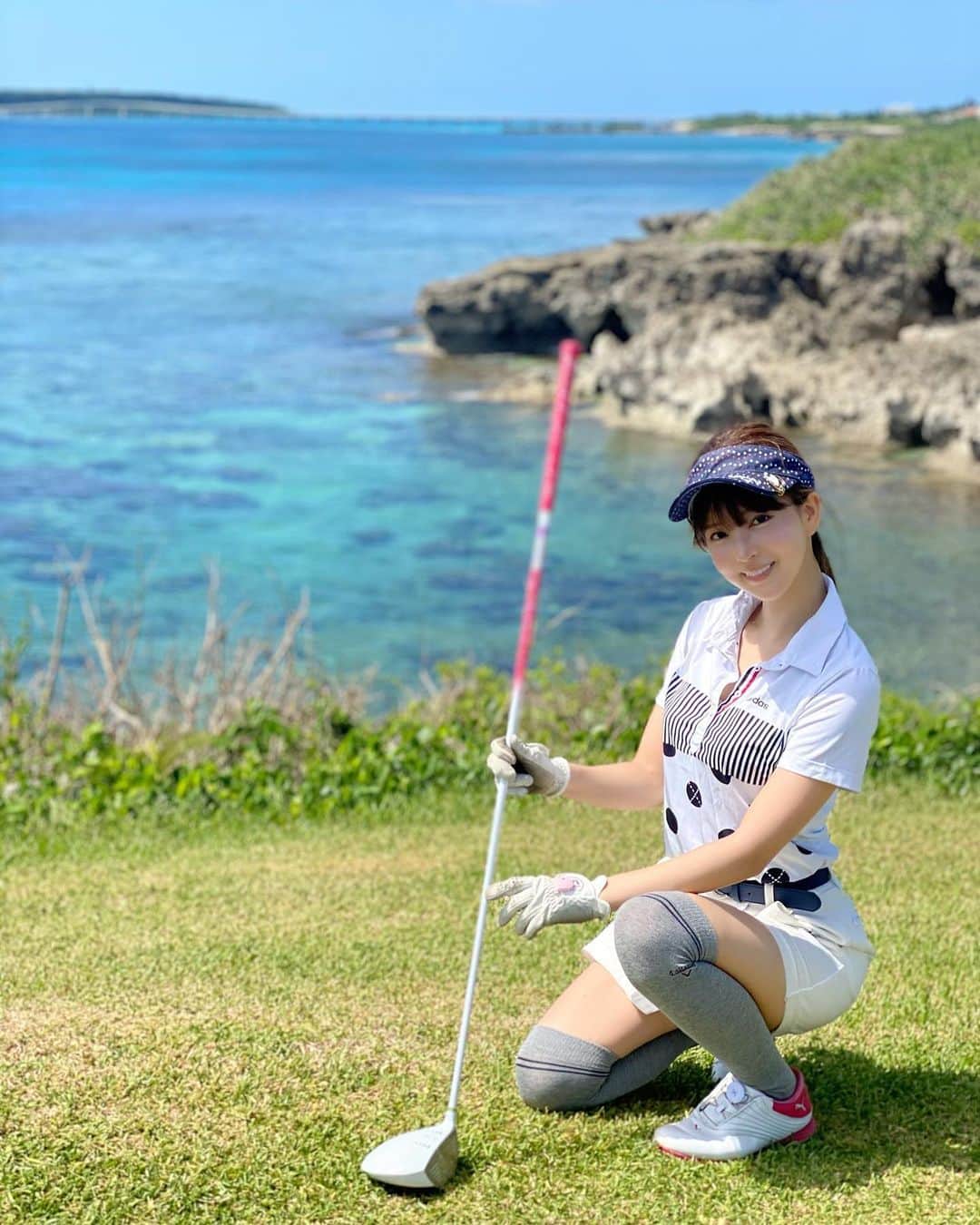 麻亜里さんのインスタグラム写真 - (麻亜里Instagram)「宮古島でゴルフ⛳️ 海と連結していてとても気持ちいい🏝 #エメラルドコーストゴルフリンクス」10月7日 9時16分 - maari.0108