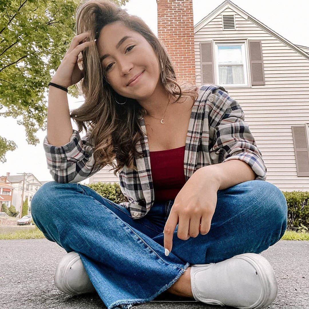 American Eagleさんのインスタグラム写真 - (American EagleInstagram)「We have jeans for everyone and everybody. Find your fave fit and share it with #AExME @americaneagle for a chance to be featured! @clarissatorress」10月7日 10時12分 - americaneagle