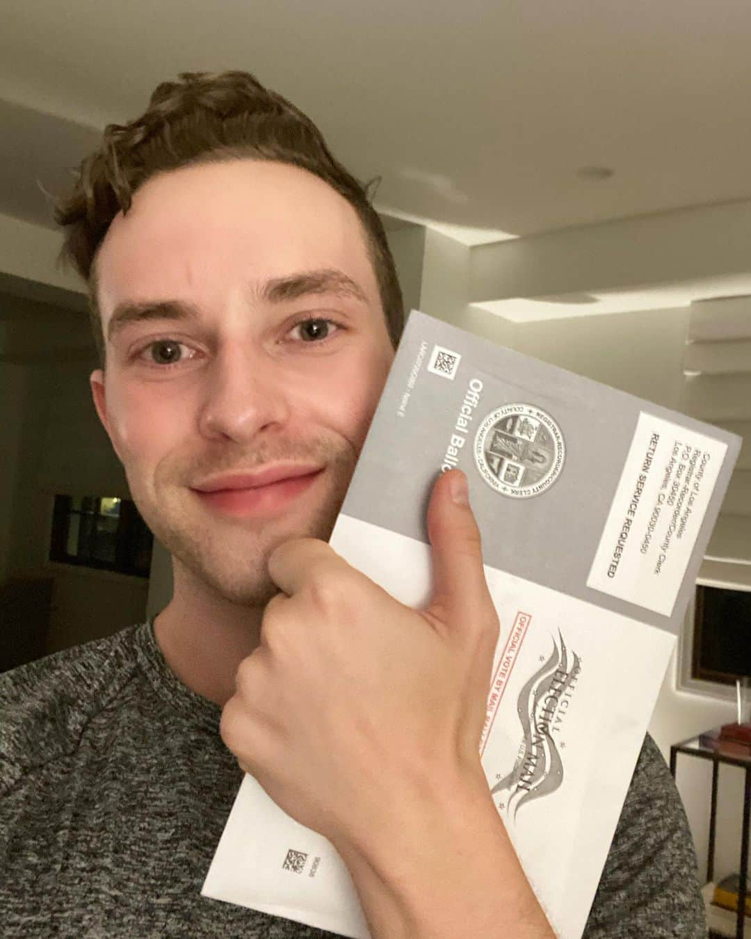 アダム・リッポンさんのインスタグラム写真 - (アダム・リッポンInstagram)「I just got my ballot in the mail today and I can’t wait to fill it out and vote for @joebiden and @kamalaharris. I’m from Scranton, PA 🙆🏼‍♂️ just like Joe is 🙆🏼‍♂️ and if I can tell you anything about the people from NEPA, we get the job done. LETS DO THIS. Thanks for nominating me @michellewkwan ❤️ JOIN US IN THE #ImVotingFor challenge! Tag me in your posts! I’d love to see them!」10月7日 11時30分 - adaripp